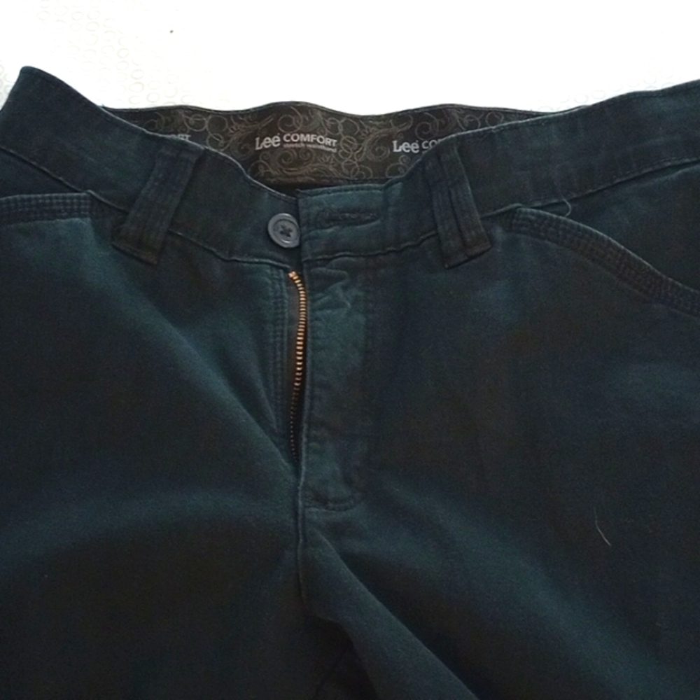 Size 3 Lee comfort boyfriend pants